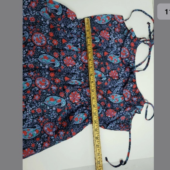 AEO Blue Paisley Dress Size Medium with Pockets - Picture 7 of 7